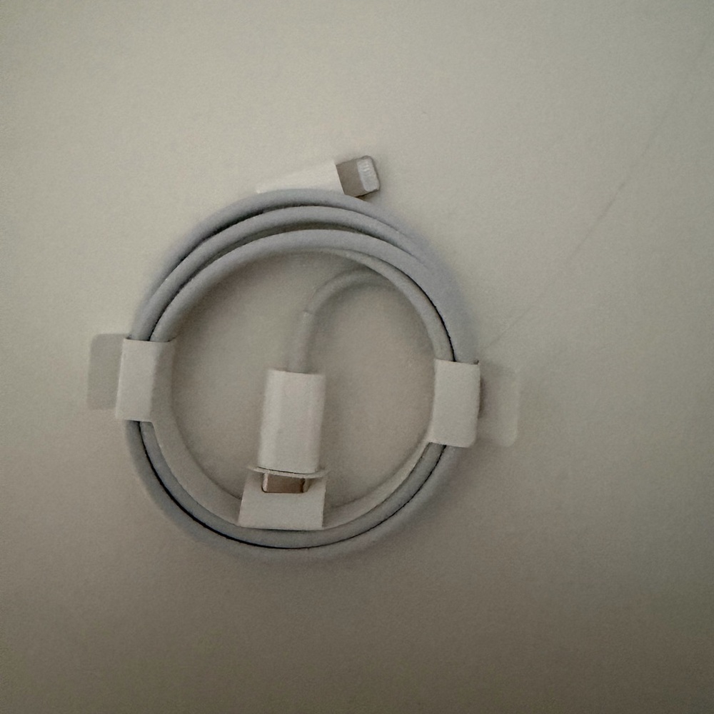Apple New original charging cable